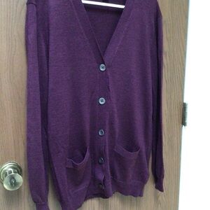 Kirkland Signature Deep Purple Cardigan Sweater 100% merino wool, pockets, sz M